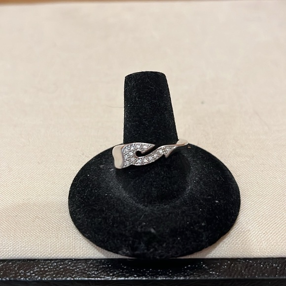 Guess GC 925 Sterling Silver Ring with CZ - Picture 3 of 5